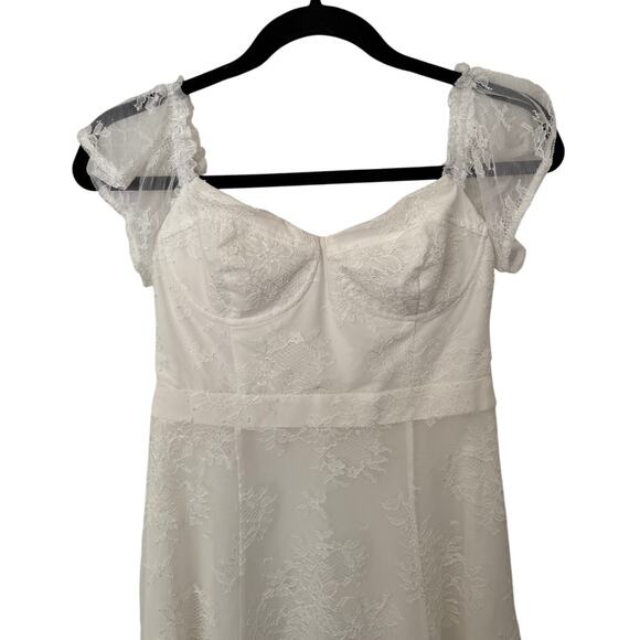 Women ASTR White Lace Mini Short Sleeve Dress with Zipper Closure-Small - Picture 3 of 7